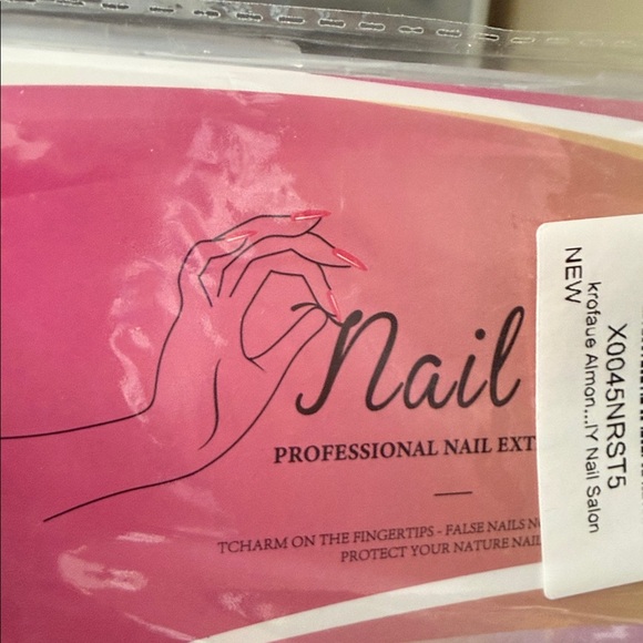 NWT Beetles Gel Nail Polish Kit - 60 Colors and accessories (nails, brushes etc) - Picture 11 of 12